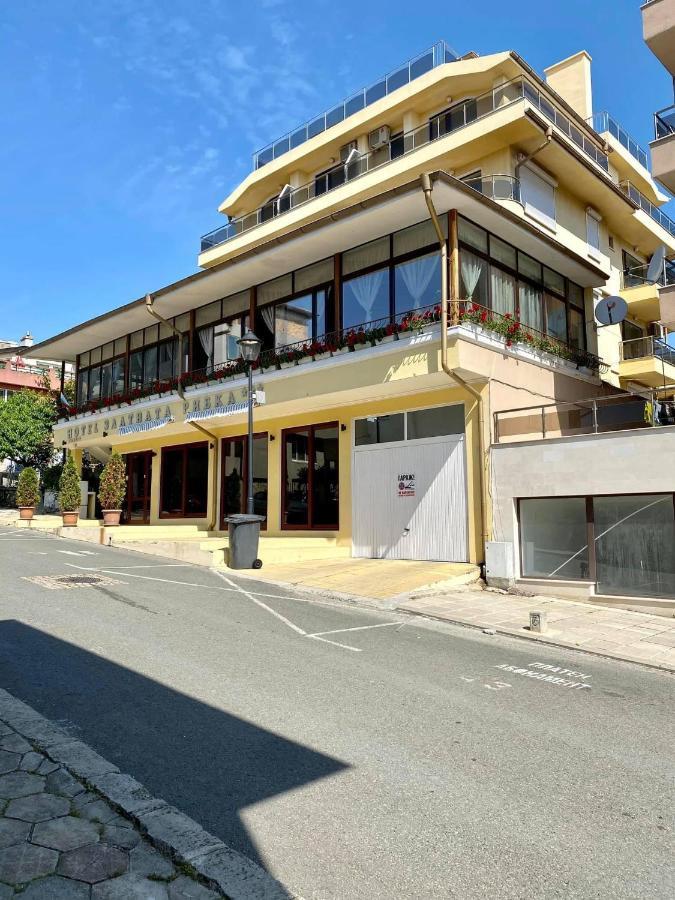 Family Hotel The Golden Fish Sozopol Extérieur photo