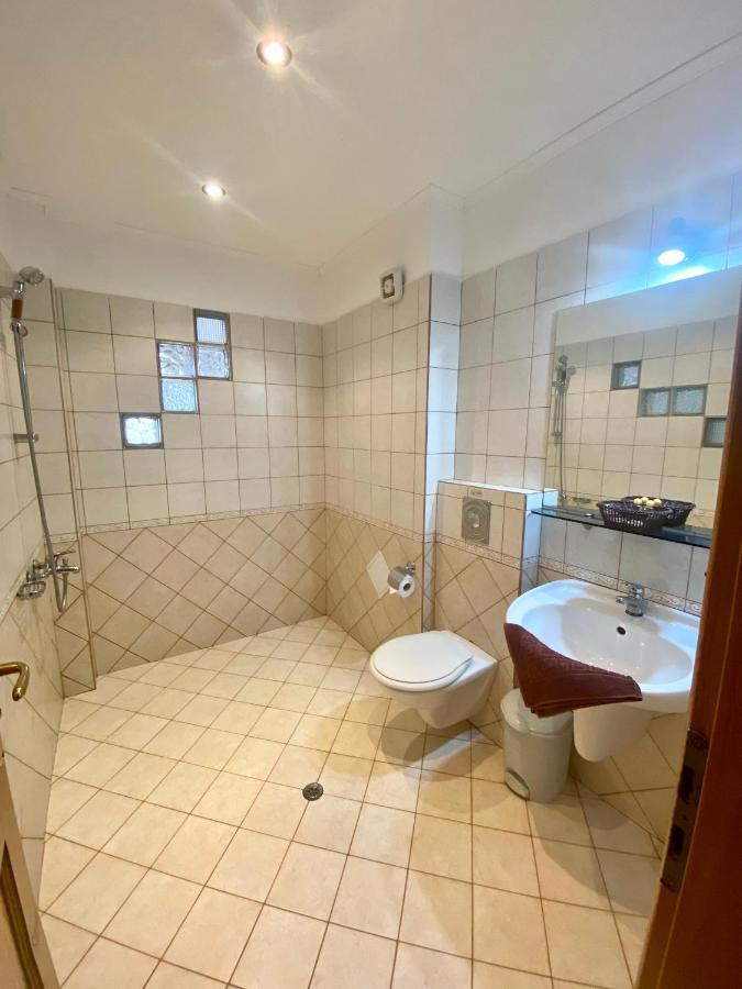 Family Hotel The Golden Fish Sozopol Extérieur photo