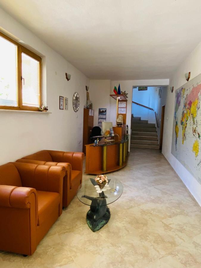 Family Hotel The Golden Fish Sozopol Extérieur photo