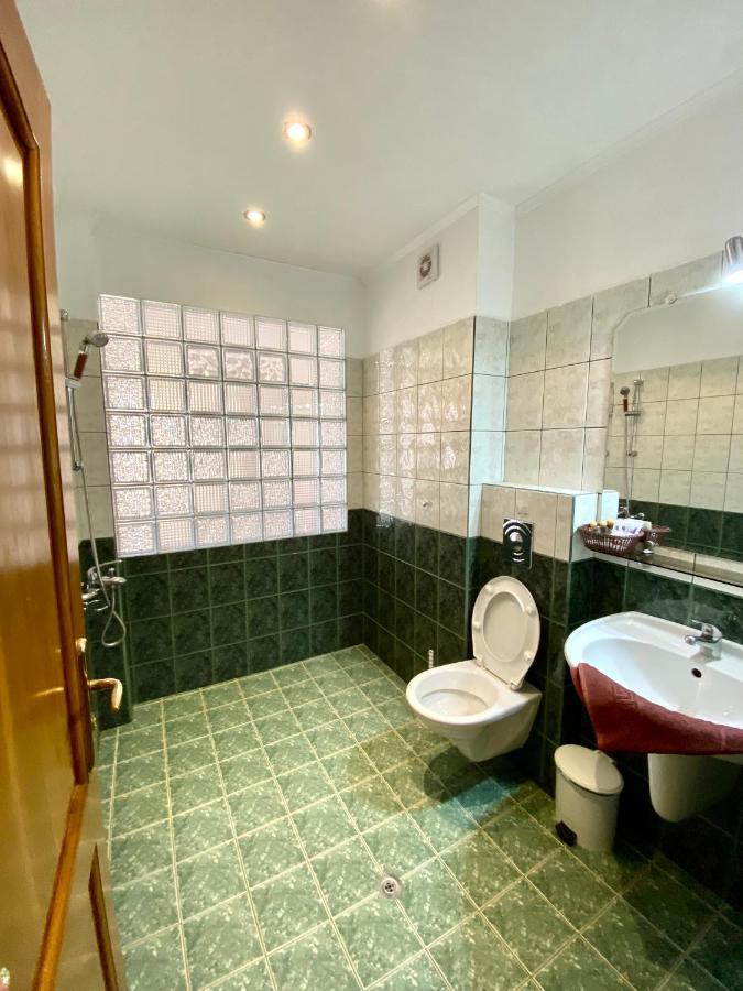 Family Hotel The Golden Fish Sozopol Extérieur photo